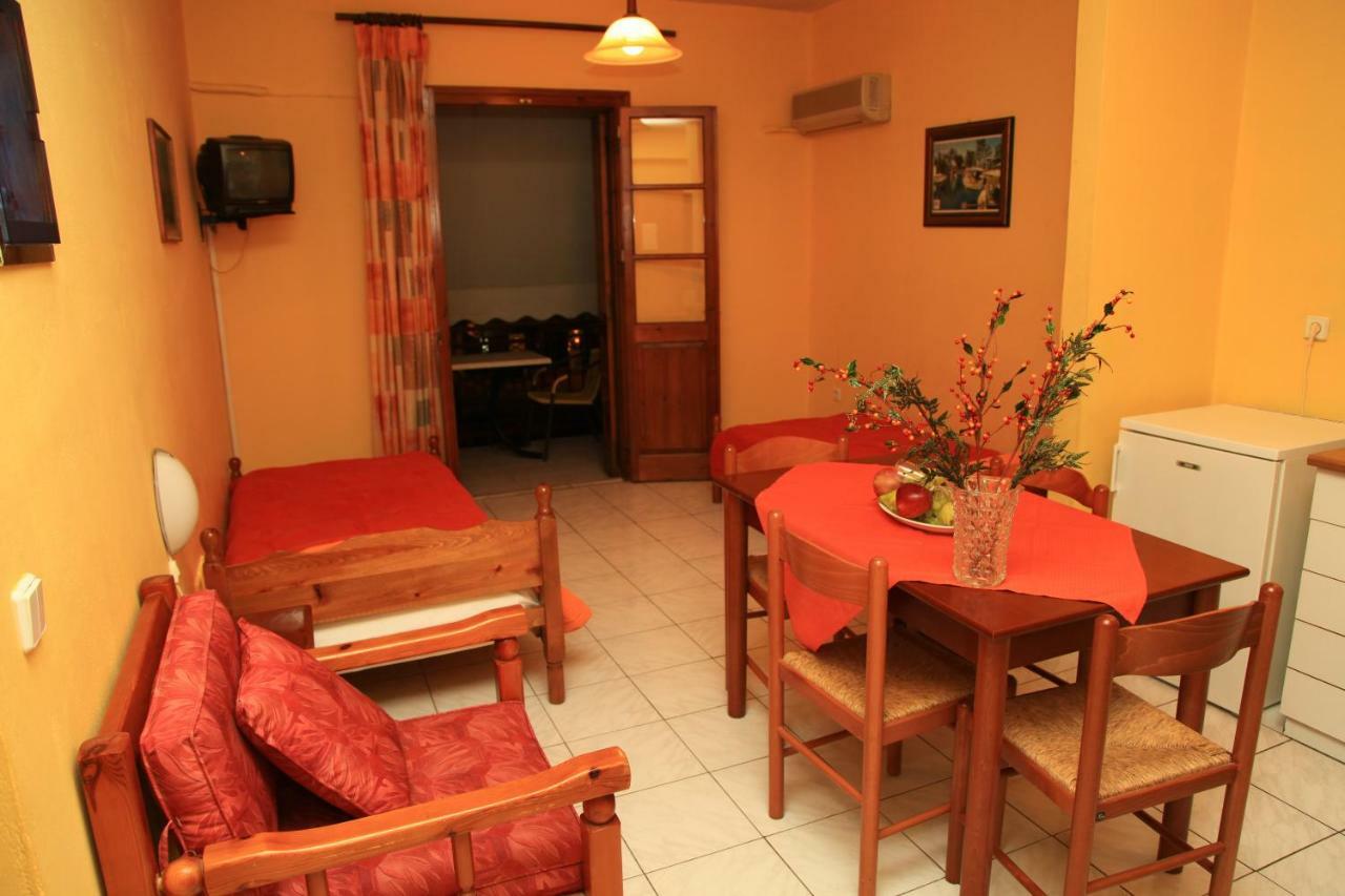 Argo Apartments Nea Kios Exterior photo